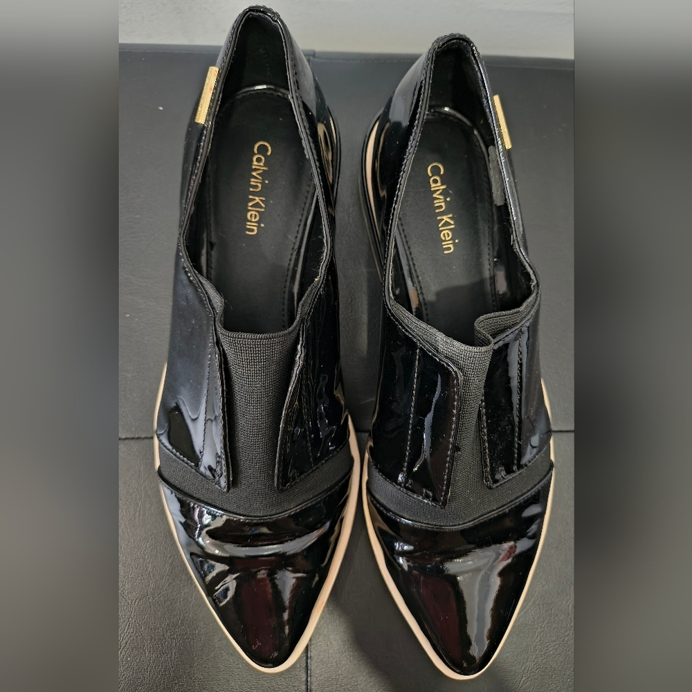 Calvin Klein Black Patent Slip‑On Flats Size 7 – Good Condition